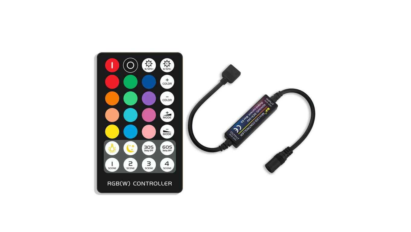 Kontroler led RGB RF-M4 6A 5-24VDC 5V-30W 12V-72W 24V-144W wtyczkowy mini radiowy czarny