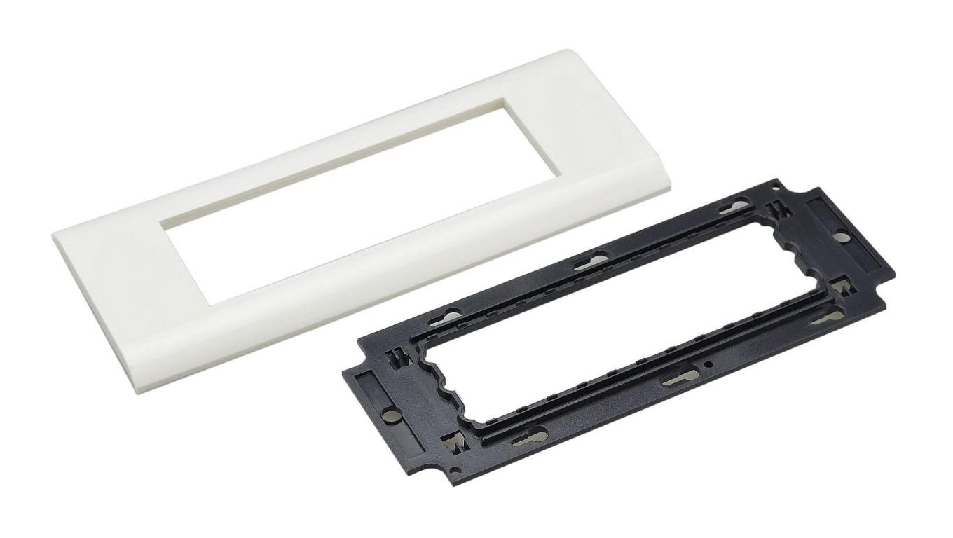 Ramka + support 6M 135x45 na moduły Mediabox