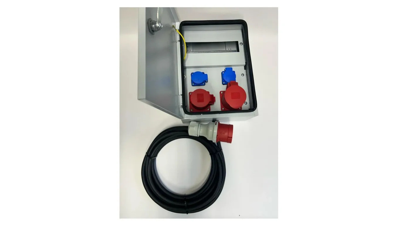 IP54 Metalowa rozdzielnica ścienna CEE 32A 16A 2x230V z kablem 5m 94H-1