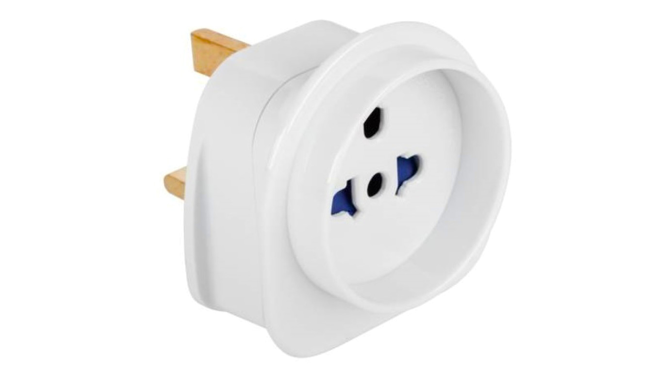 Adapter zasilania podóżny wtyk UK / gniazdo uniwersalne EU
