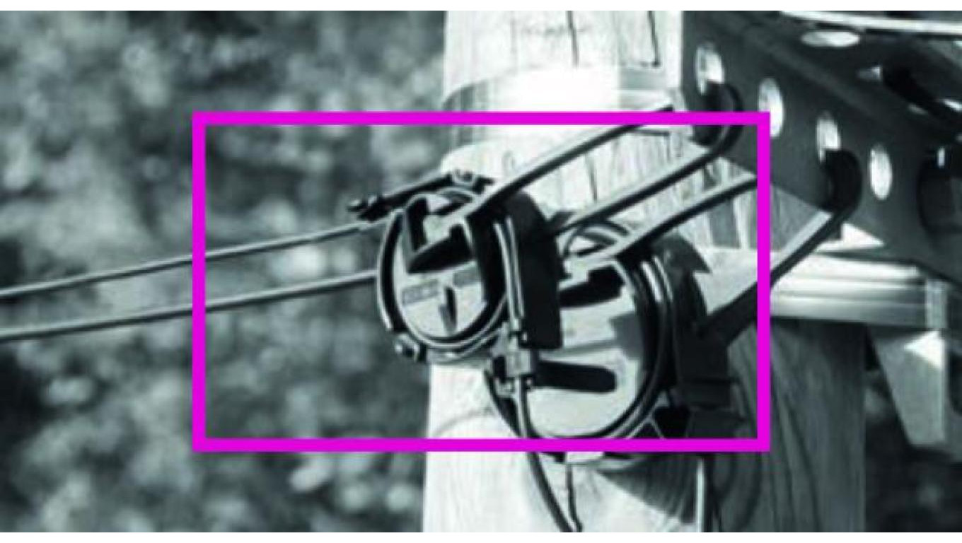 Uchwyt odciągowy z trzpieniem dla kabli dropowych Ø 4-6 mm Opakowanie 100 szt.